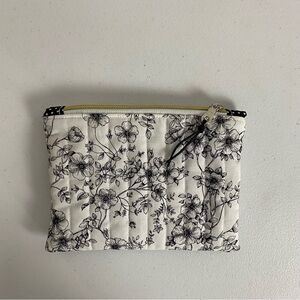 Floral‎ Pouch zipper